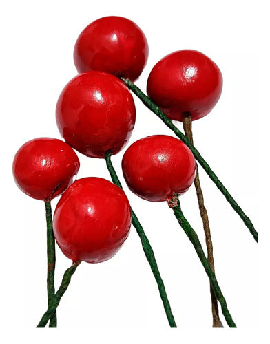 Cerezas Artificiales De Navidad X 12 Und Y 6 Piñas De Pino