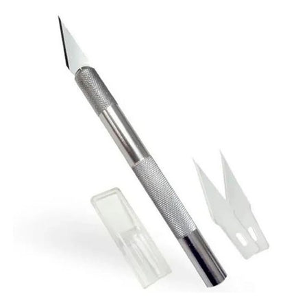 Cutter Exacto Bisturi Profesional + 7 Navajas Arte Dibujo